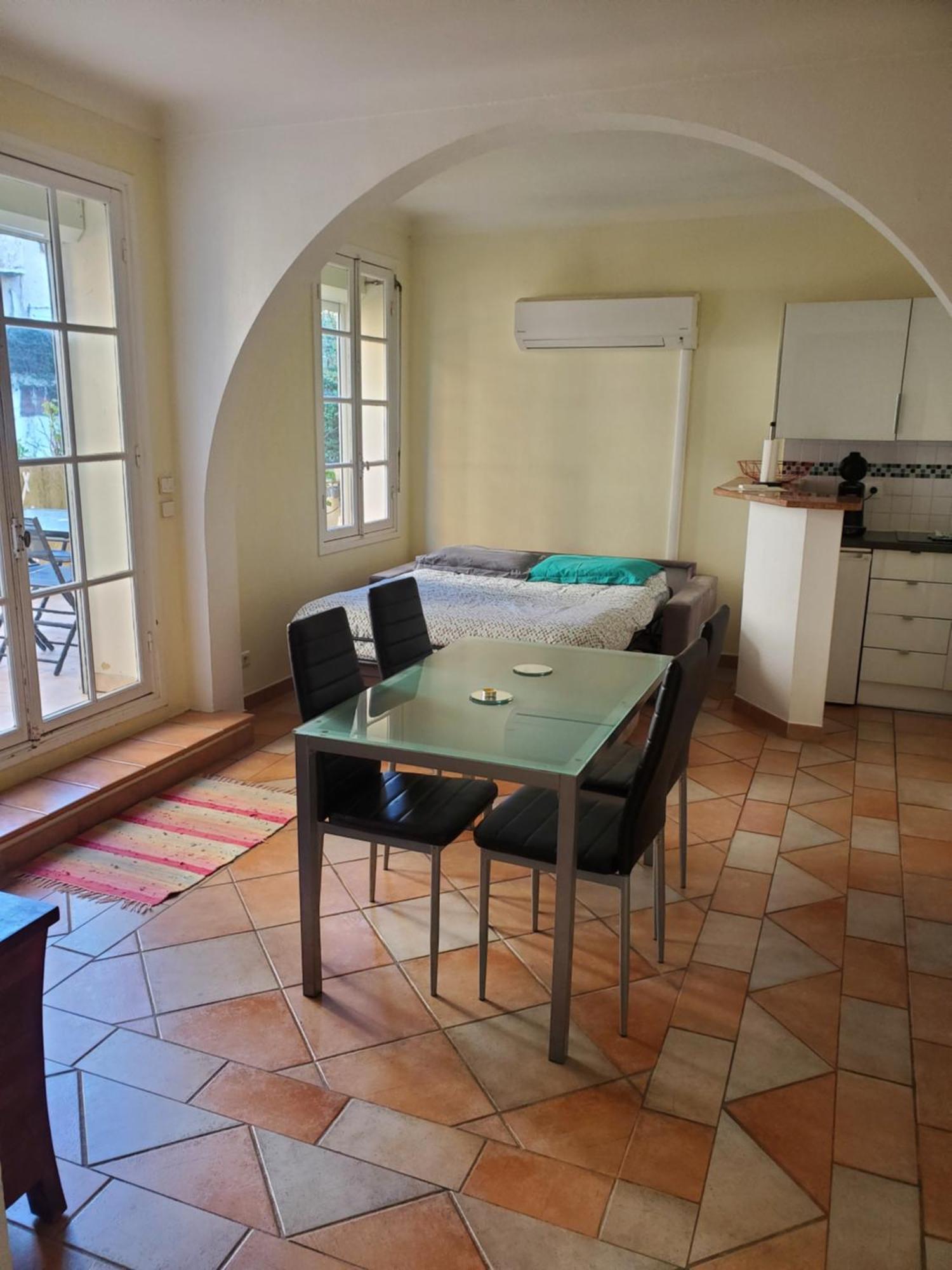 Le Pin Dore Antibes Exterior photo